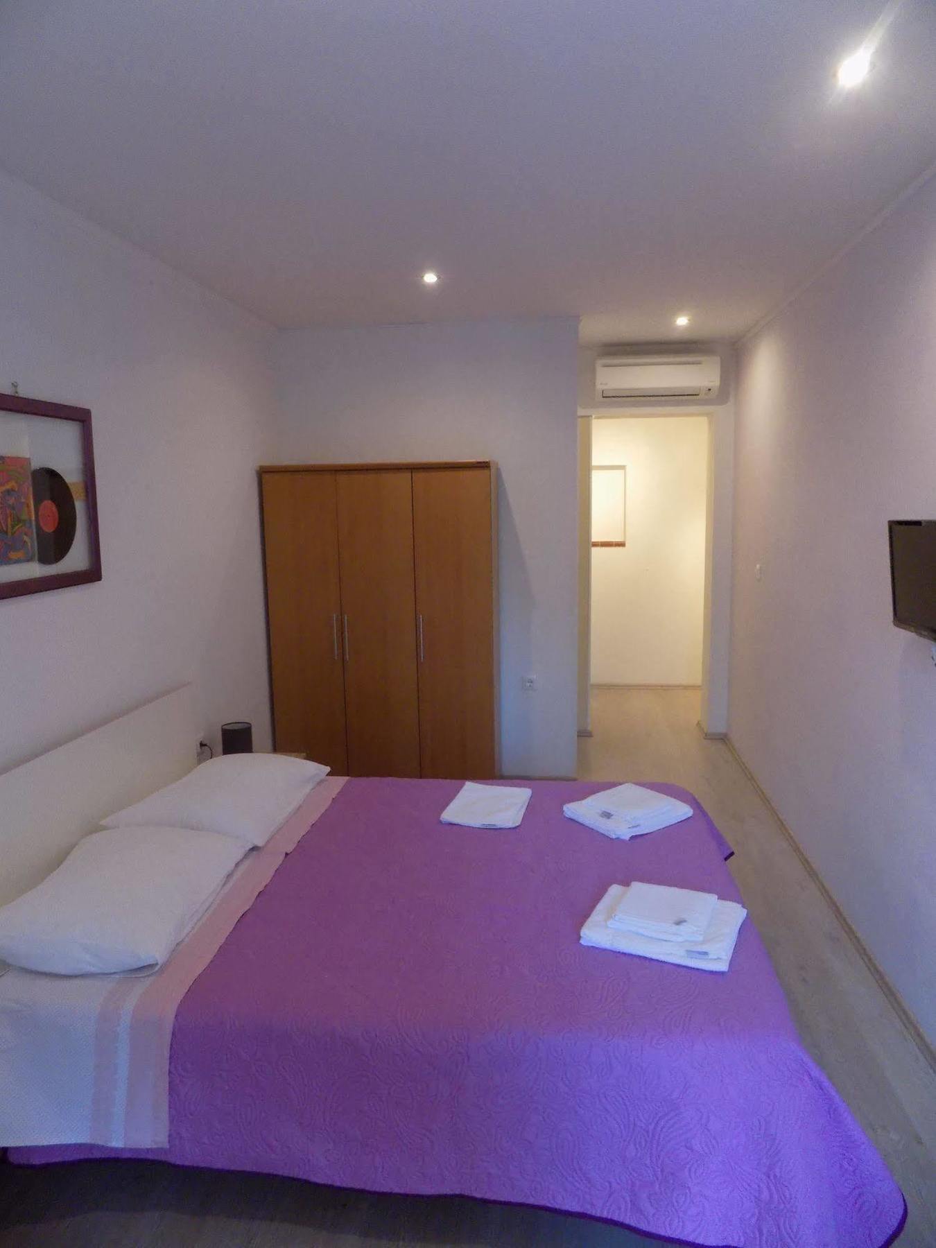 Rooms And Apartment Feral Rovinj Exterior foto